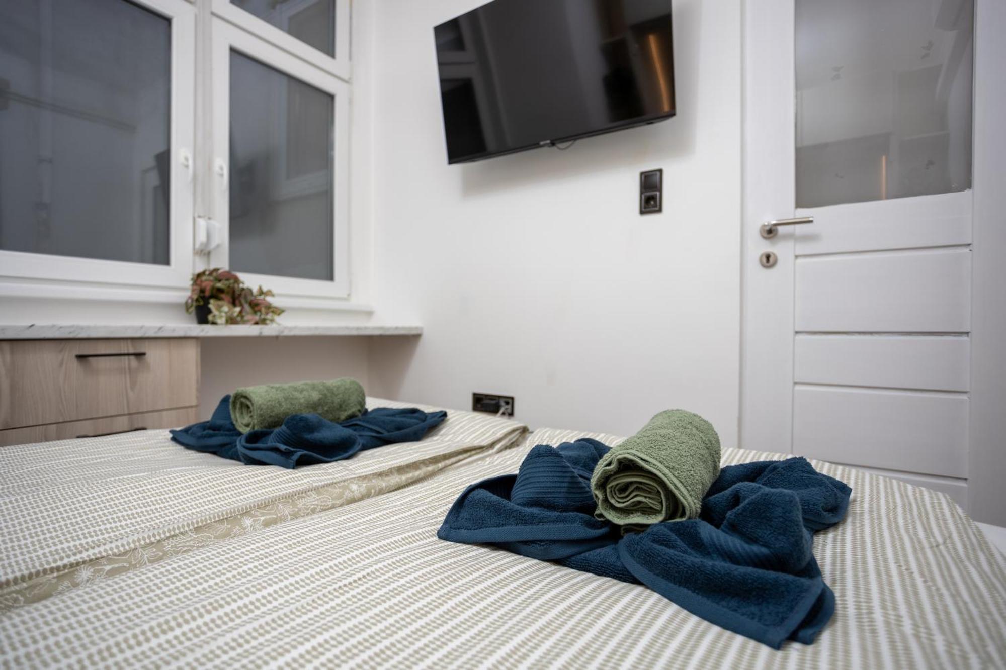 Relax Apartment By The Parliament Budapest Exterior photo